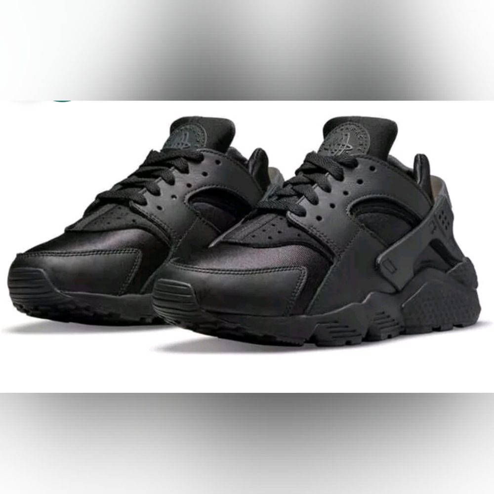 Nike Huaraches Black